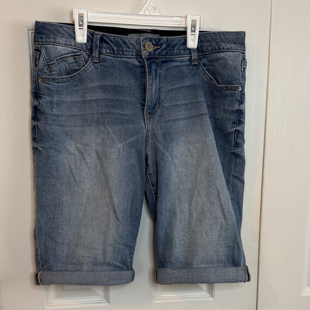 Wit & Wisdom Rolled Hem Blue Jeans